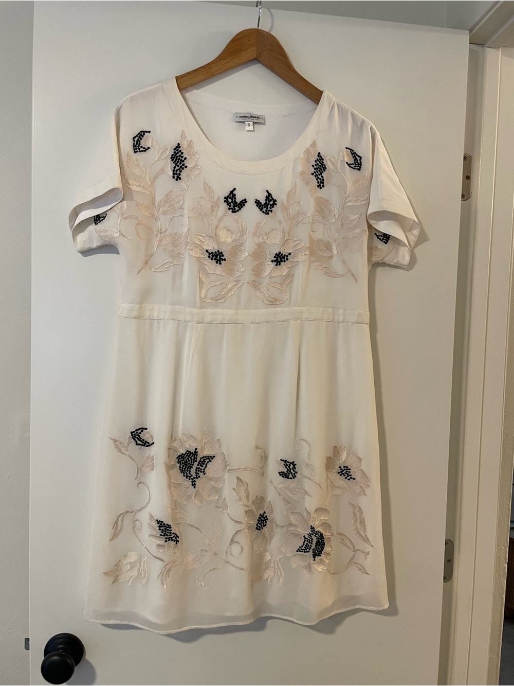 Embroidered Cream Floral Short-Sleeve  Dress